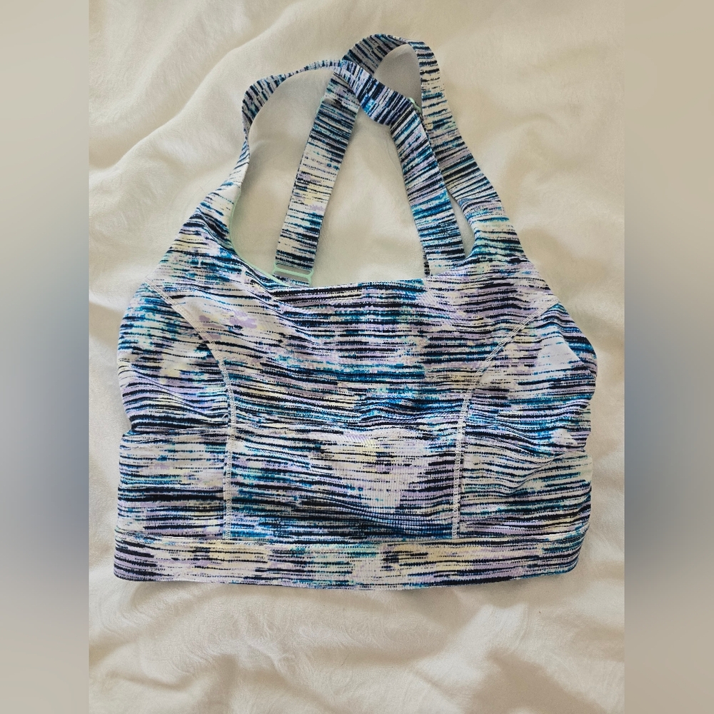Lululemon Blurry Belle Size 4 Sports Bra